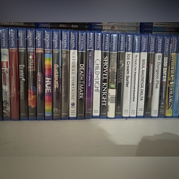 Huge PS Vita Collection - Picture 3 of 11